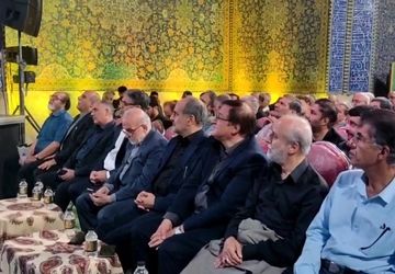 بزرگداشت استاد محمود فرشچیان در مدرسه علمیه امام صادق (ع)