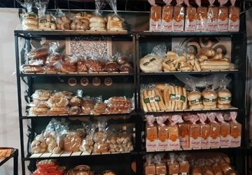 جشنواره نان در نارین‌قلعه میبد