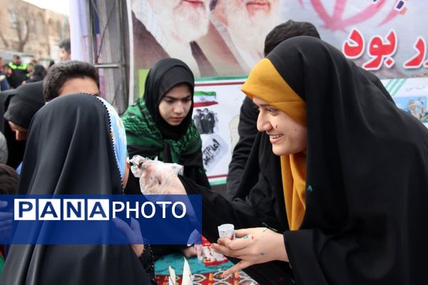 مردم غیرتمند یزد بار دیگر صحنه‌ای از همبستگی ملی را رقم زدند