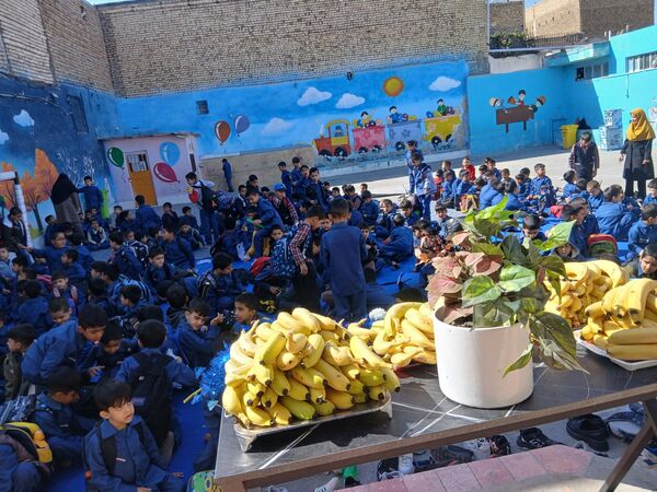 اردوی درون مدرسه‌ای به‌مناسبت روز جهانی کودک 