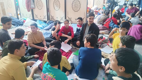 ساخت پل ماکارونی توسط معتکفین اعتکاف دانش آموزی سه روز در بهشت