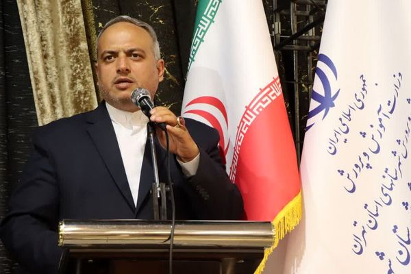 مراسم بزرگداشت مقام معلّم در تالار شباهنگ شهرستان شهریار