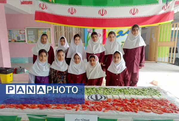 مراسم «صبحانه سالم»  در دبستان دخترانه شهید ابراهیم تنیده بندرعباس