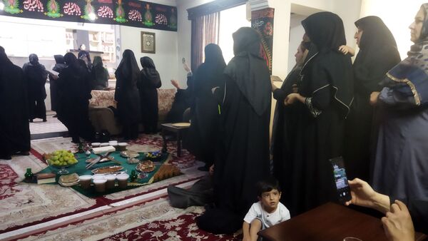بر پایی روضه خانگی در قائمشهر