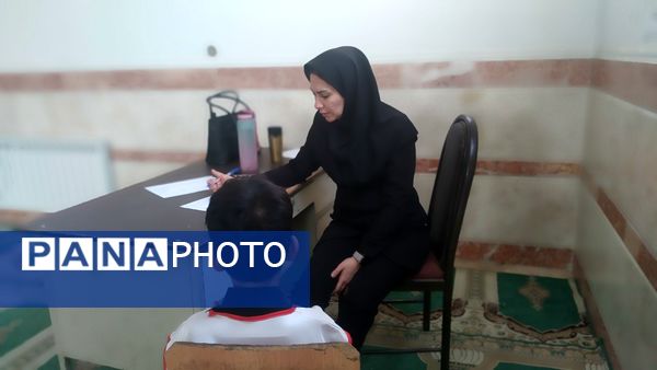 میزخدمت پزشکی رایگان برای دانش‌آموزان کم برخوردار درمدارس