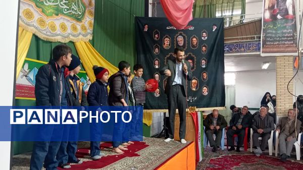 حضور پرشور دانش آموزان و اقشار مردم در جشن 22بهمن روستای سرتشنیز 