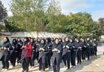 آموزش رژه نظامی برای دختران فاطمی