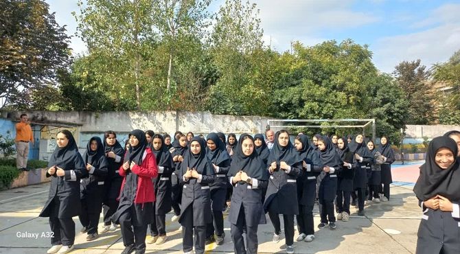 آموزش رژه نظامی برای دختران فاطمی