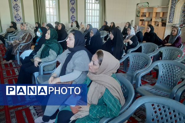 دومین جلسه آموزش خانواده در دبیرستان پویش