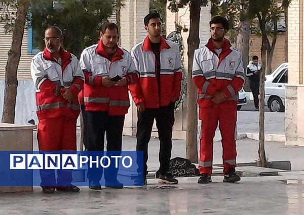 آیین غبارروبی و عطر افشانی قبور مطهر شهدای والامقام شهر کوهپایه