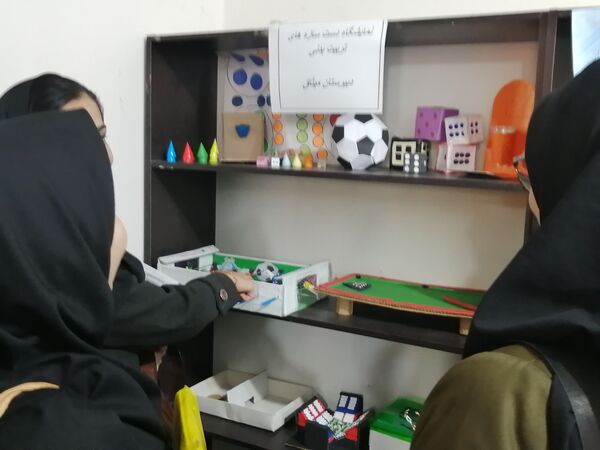جشنواره ماها در دبیرستان میثاق منطقه تبادکان مشهد