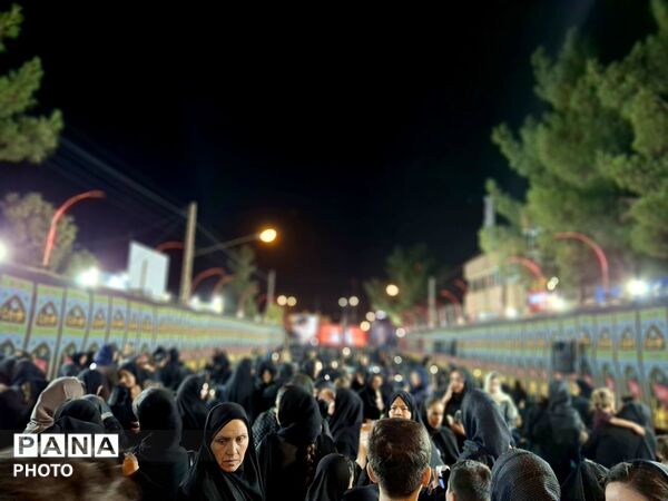 پخت ۴۰ دیگ قلور نذری در بیرجند