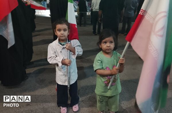 طنین همدلی در رشتخوار؛ جلوه‌ای از وحدت در نود سومین تجمعات شبانه