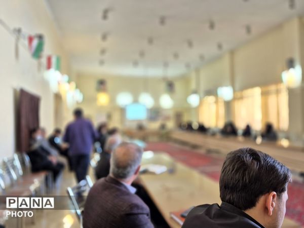 کارگاه آموزشی رابطین طرح ملی دانش‌آموزی نجات «دانا» در تویسرکان
