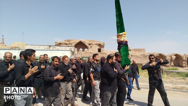 مراسم عزاداری در روز عاشورا همراه با حضور پر شور مردم روستای شوریاب