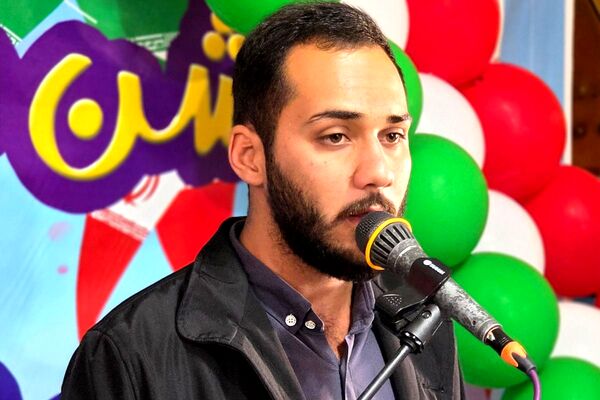 صدای طنین انداز زنگ انقلاب همراه با جشن ایرانمون در دبستان کوثر جوادآباد