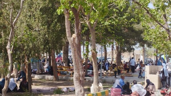 امامزاده سید طاهر الحسینی شهرستان بردسکن میزبان مردم در روز طبیعت