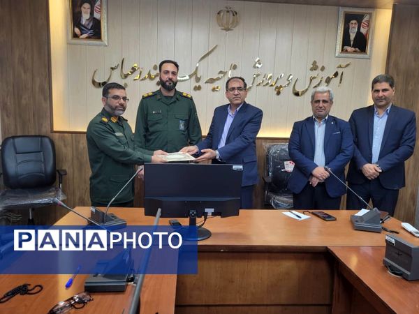 تودیع و معارفه مسئول بسیج دانش‌‌آموزی برادران ناحیه یک بندرعباس