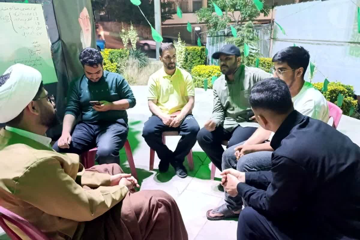  کافه گفتگو نوجوانان مبارز رودهن در تجمعات مردمی شبانه
