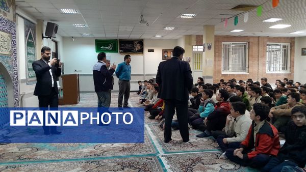 آشنایی با دنیای تراشکاری در دبیرستان ابوریحان بیرونی