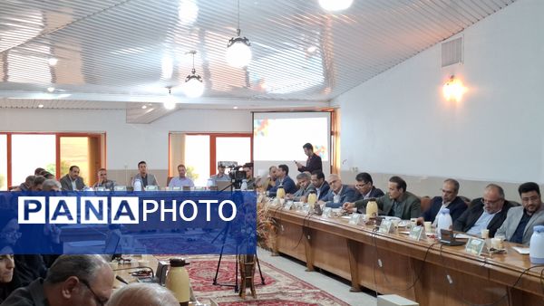 اجلاس رؤسای نواحی و مناطق آموزش و پرورش استان اصفهان در شهرستان چادگان