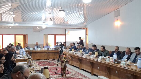 اجلاس رؤسای نواحی و مناطق آموزش و پرورش استان اصفهان در شهرستان چادگان
