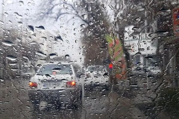 بارش‌های پائیز امسال چه میزان کمتر شده است؟