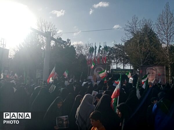 بیعت مردم ولایت مدار کاشمر با سومین رهبر انقلاب اسلامی 