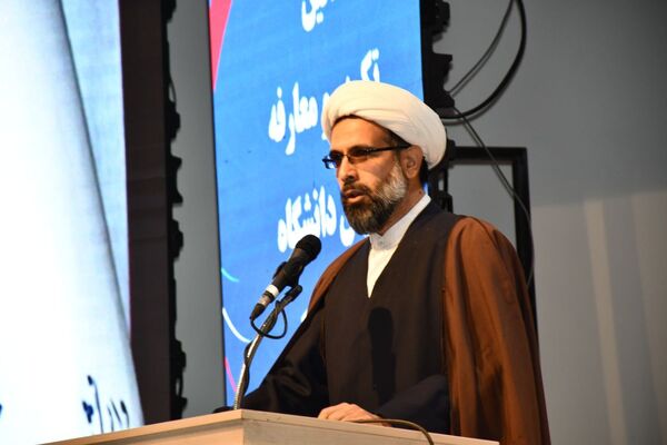 مراسم تکریم و معارفه روسای دانشگاه‌ علوم پزشکی تربت‌حیدریه 