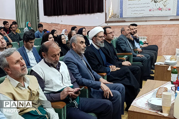 اهدای سمعک به دانش‌آموزان آسیب دیده شنوایی استان خراسان شمالی