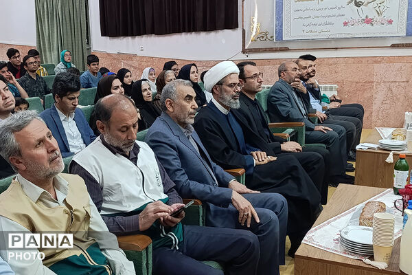 اهدای سمعک به دانش‌آموزان آسیب دیده شنوایی استان خراسان شمالی