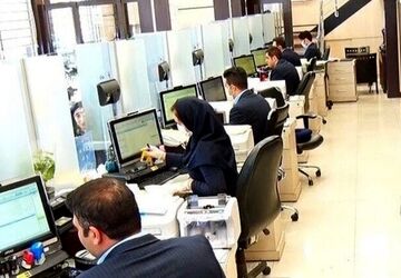 اضافه‌کاری به حضور کارکنان ادارات بعداز ساعت ۱۳ تعلق نمی‌گیرد