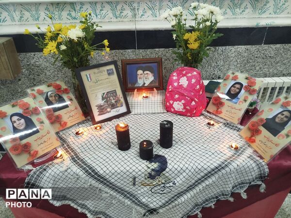 آیین «زنگ جوانه‌ها» در دبیرستان شهیده حجاب سمنان