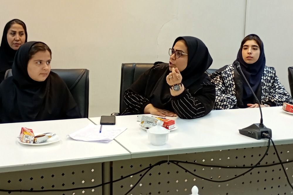 برگزاری نشست توجیهی شیوه نامه راه اندازی خانه محیط زیست 