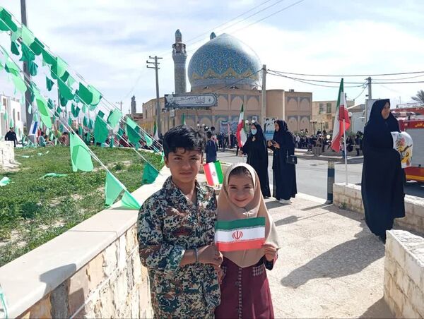 راهپیمایی 22 بهمن در لارستان 