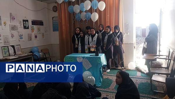 جشن ولادت امام زمان (عج)در مدرسه عزت طلایی