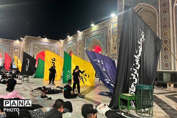 مشهدالرضا(ع) سیاه‌پوش غریب خراسان؛ ایران در سوگ امام مهربانی‌ها