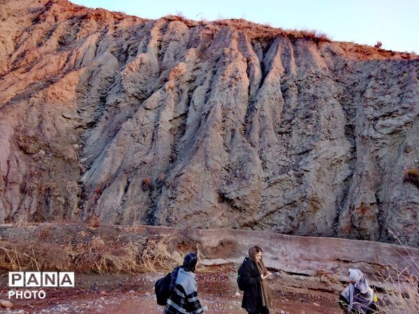 درهٔ پرستو ها در شهر نیشابور