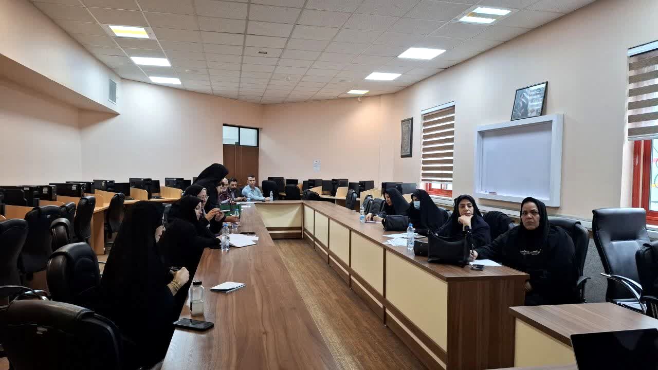 کارگاه توانمندسازی مدیران مدارس ابتدایی در ناحیه 6 مشهد