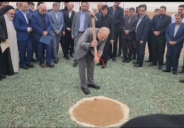 کلنگ‌زنی نخستین پروژه سرمایه‌گذاری کشور درسال ۱۴۰۴ در شهرستان برخوار اصفهان با حضور معاون رییس جمهور