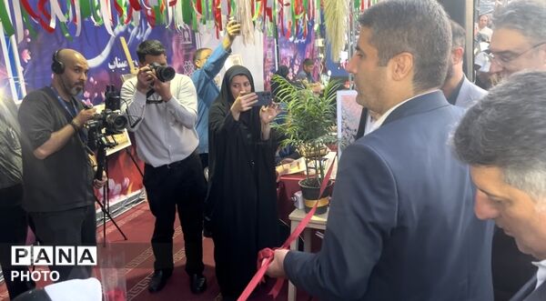 افتتاح غرفه‌هاى «قرار فرهنگی» مناطق ۱۹ گانه تهران
