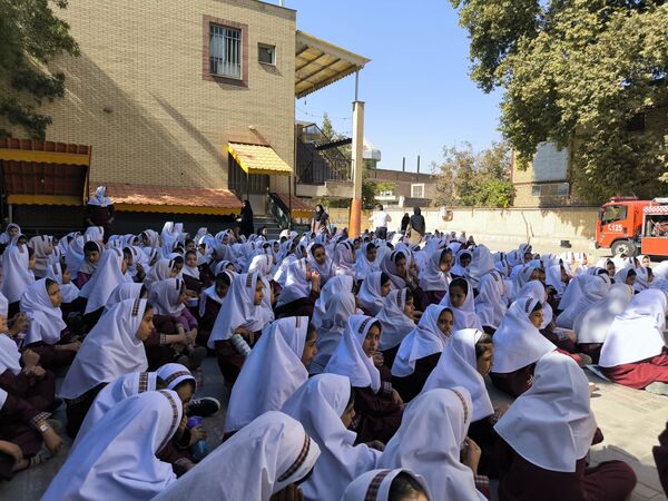 بزرگداشت روز آتش نشانی در دبستان شطیطه۲
