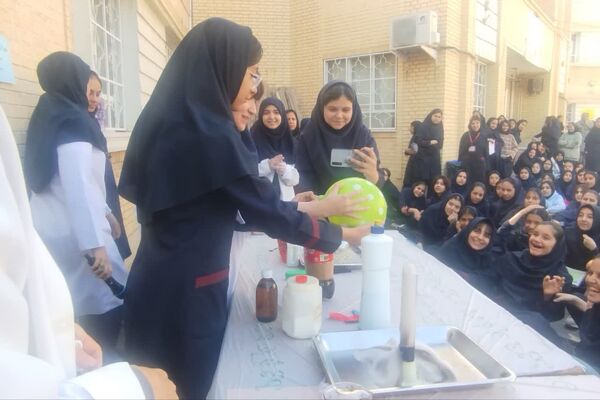 دانش‌آموزان با دستان خود، اسرار علم را گشودند