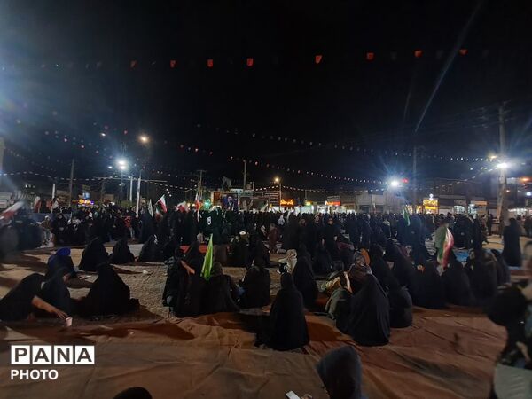 تجمع برای حمایت از رزمندگان کشور در شهر دهدشت 