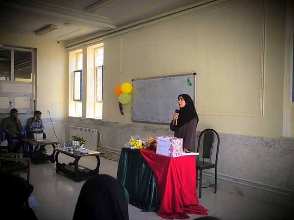 جلسه انجمن اولیا در شبانه روزی امام حسین میانکوه 