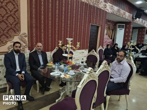  مدیران ابتدایی و مسئولان منطقه ۴ به استقبال سال تحصیلی رفتند