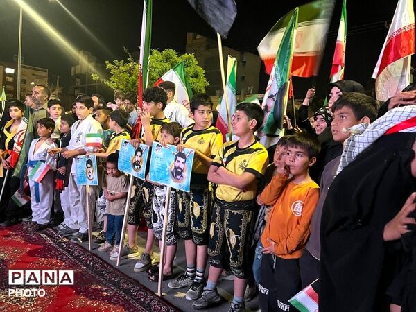 حتی ورزشکاران هم صحنه را خالی نمیکنند