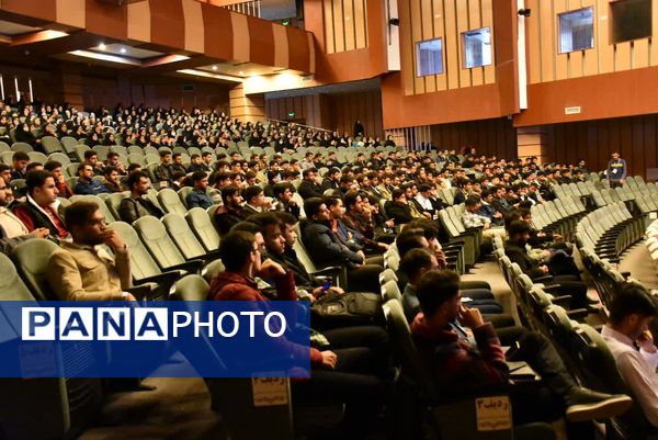 آیین گرامیداشت روز دانشجو برای دانشجو معلمان استان چهارمحال وبختیاری