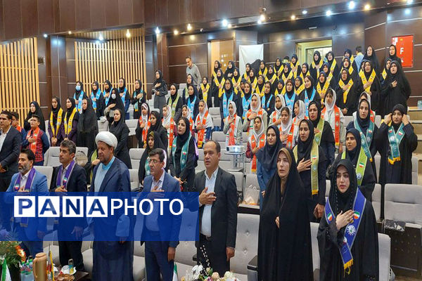 تجلیل از مربیان و دانش‌آموزان برتر شهرستان جم