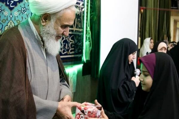  نوجوانان در اعتکاف مسجد امام حسین تهران